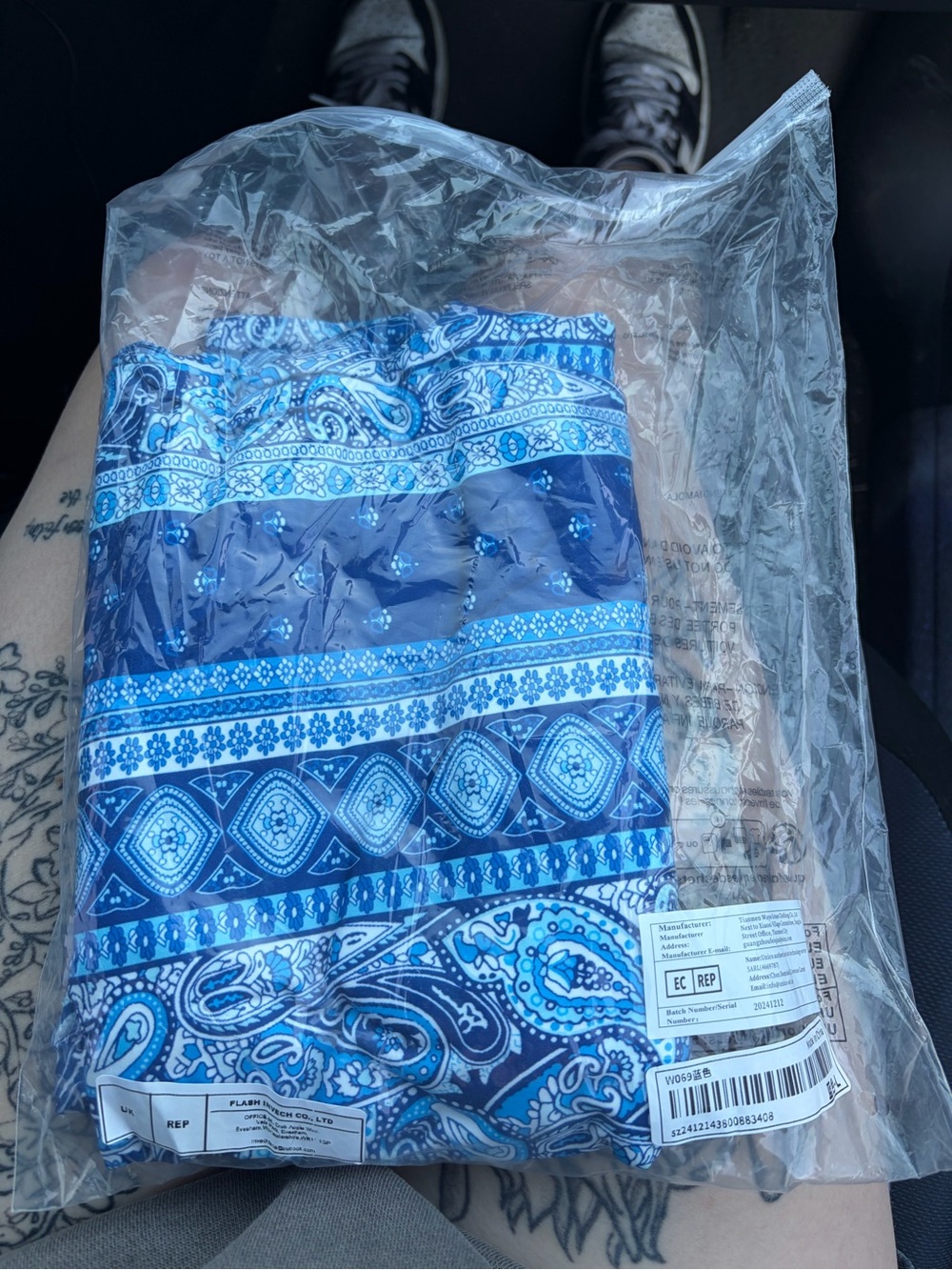Beautiful blue flare legging